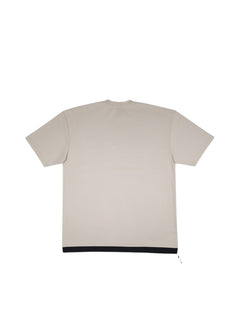 BubiniSegreti Herren T-Shirt in Beige mit schwarzem Saum und Kordelzug, Rückansicht des modernen Streetwear-Designs.