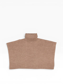 BubiniSegreti beiger Strickpullover mit Rollkragen und überschnittenen Schultern in feiner Rippstrick-Optik