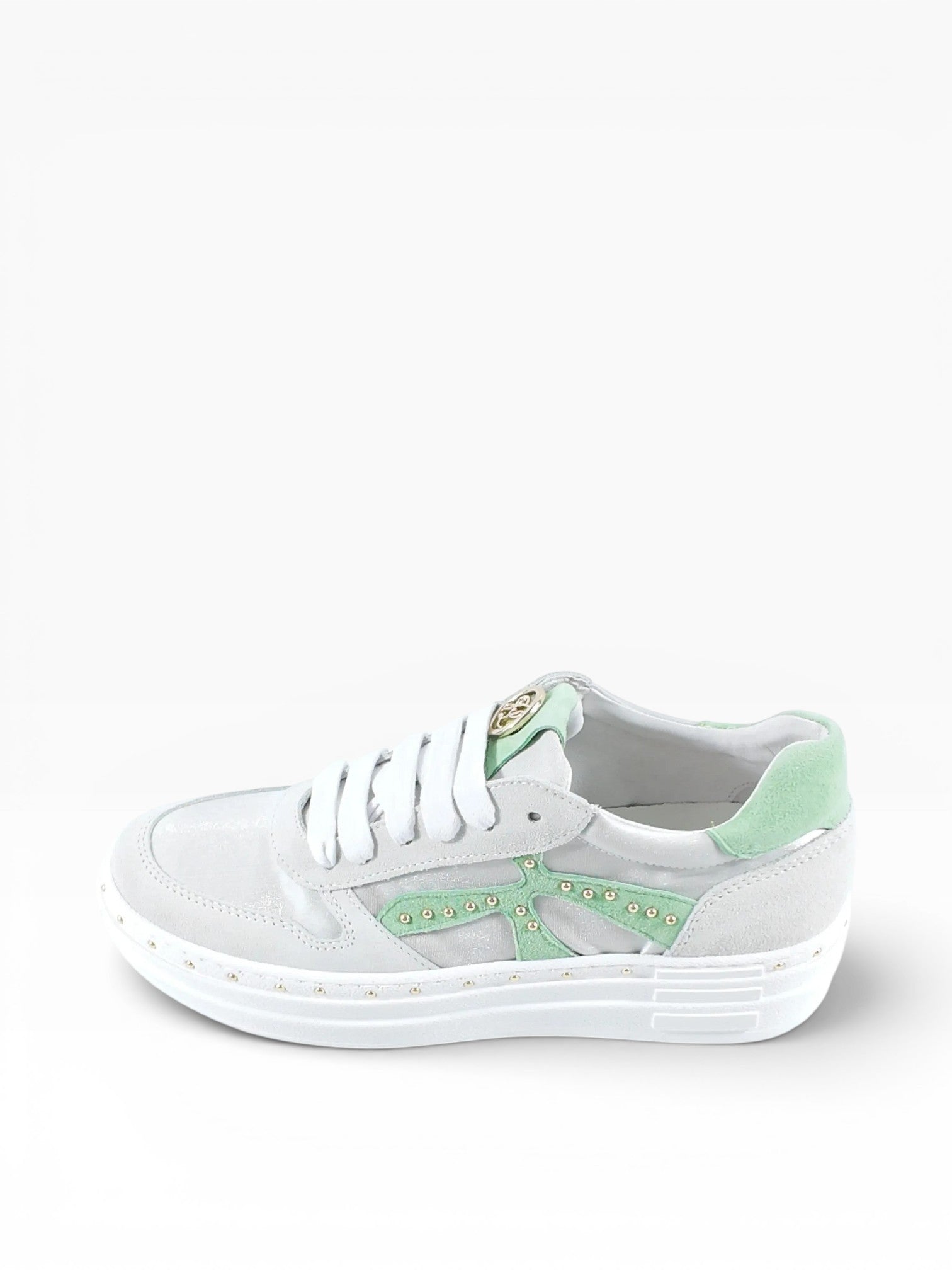 BubiniSegreti Damen Sneaker in Grau und Mintgrün aus Veloursleder mit Nieten und weißer Plateausohle