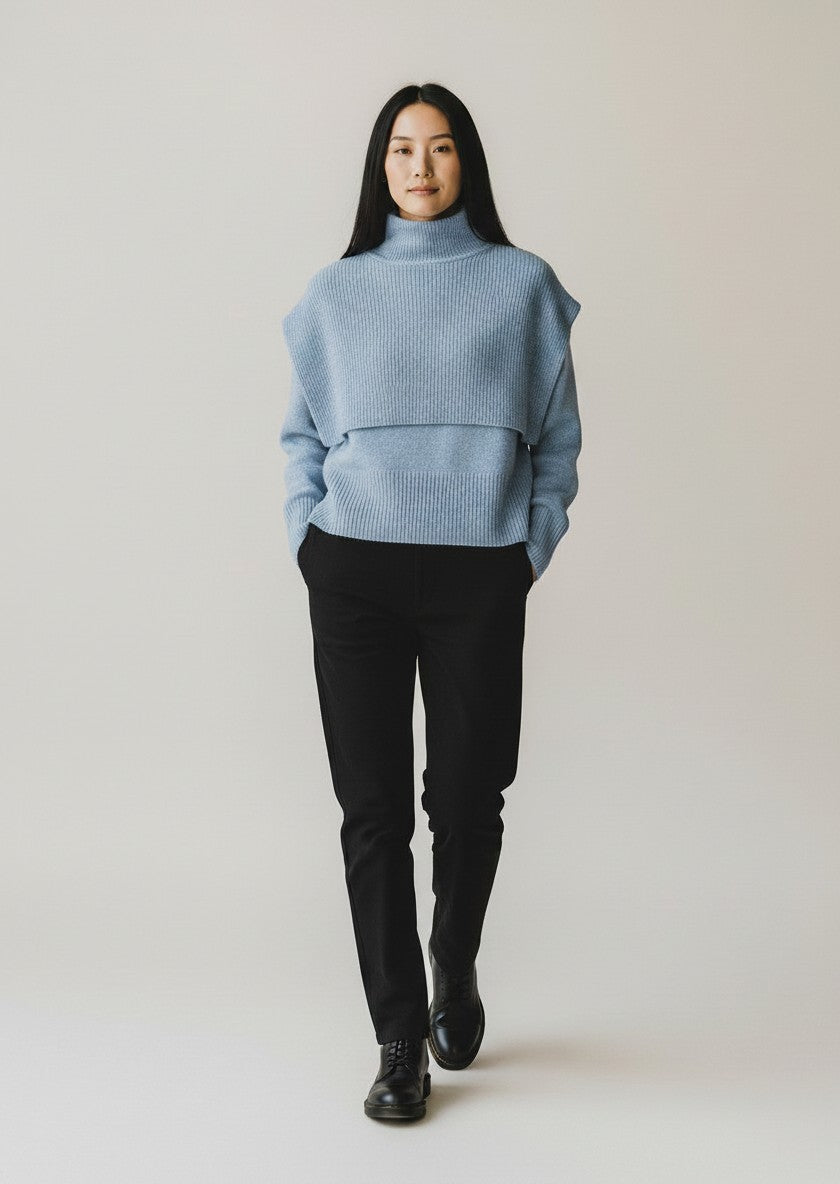 BubiniSegreti Damen-Rollkragenpullover in Hellblau mit geripptem Strickmuster und überlappenden Schulterpartien