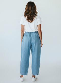 BubiniSegreti Jeans-Culotte in hellem Blau mit Wickeloptik und weitem Bein, elastischem Bund