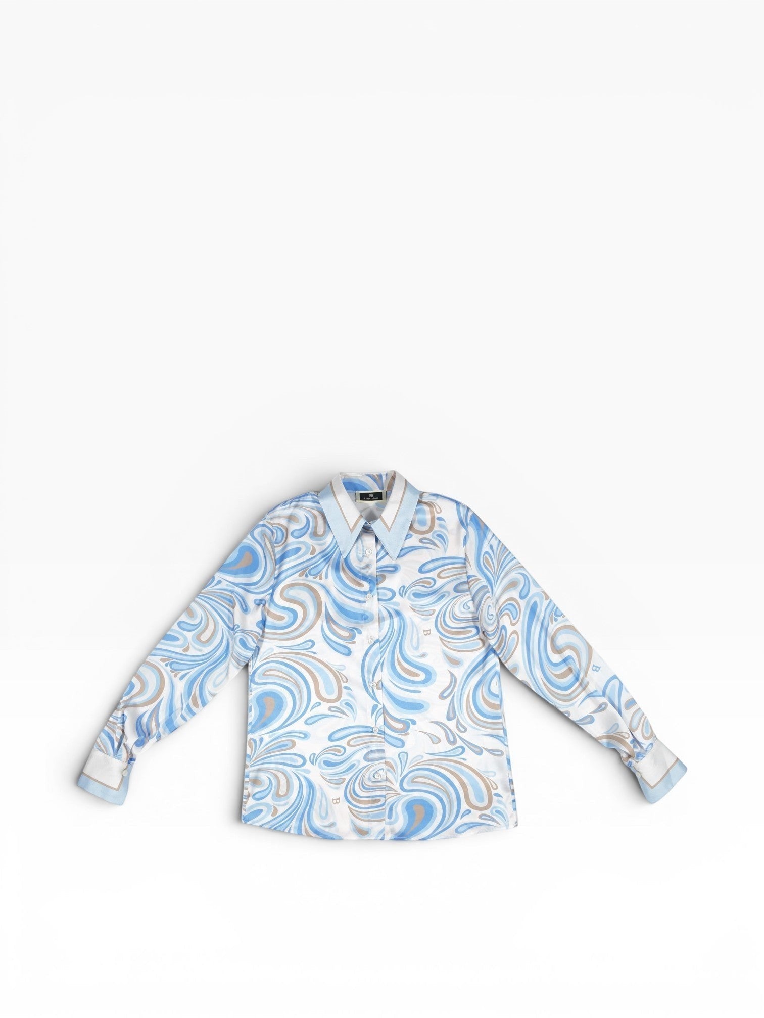 BubiniSegreti Damenbluse mit geschwungenem Muster in Blau und Beige, langärmlig mit klassischem Kragen.
