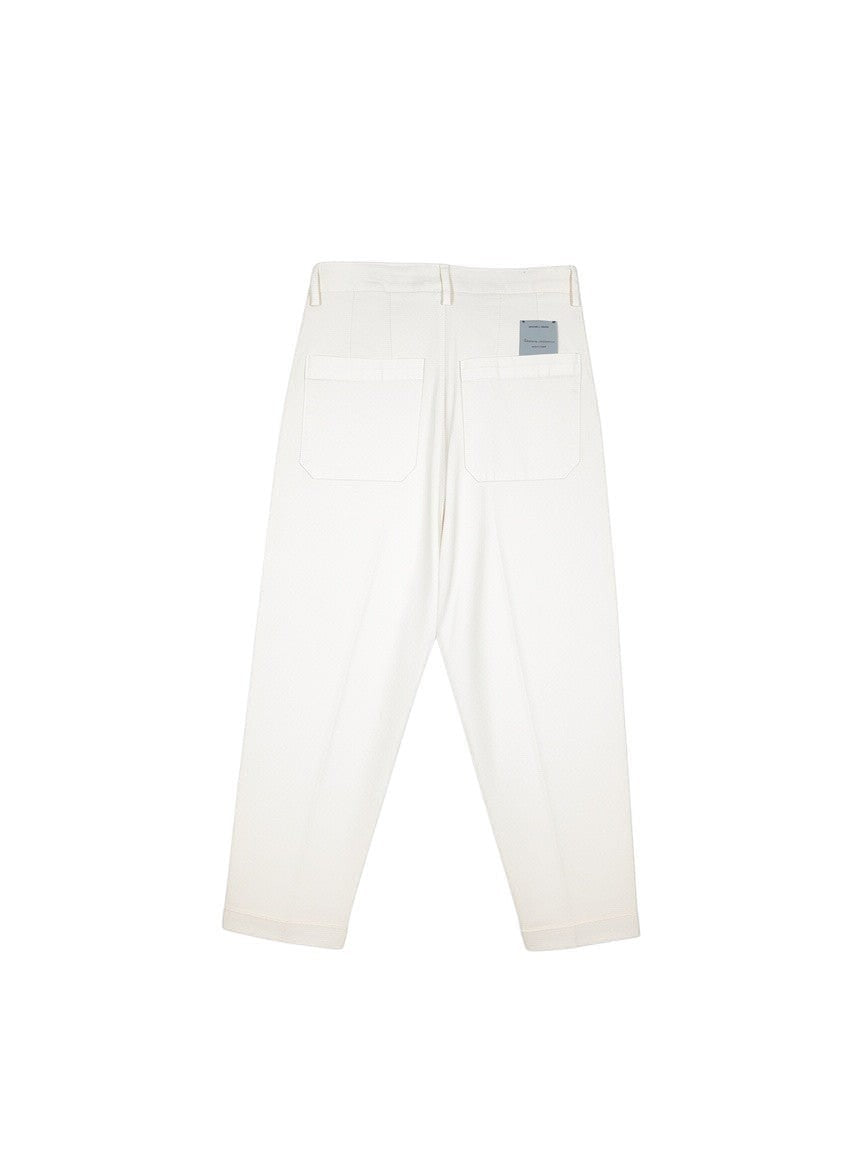 BubiniSegreti Herren Stoffhose in Off-White mit Bundfalten und aufgesetzten Gesäßtaschen aus Baumwolle
