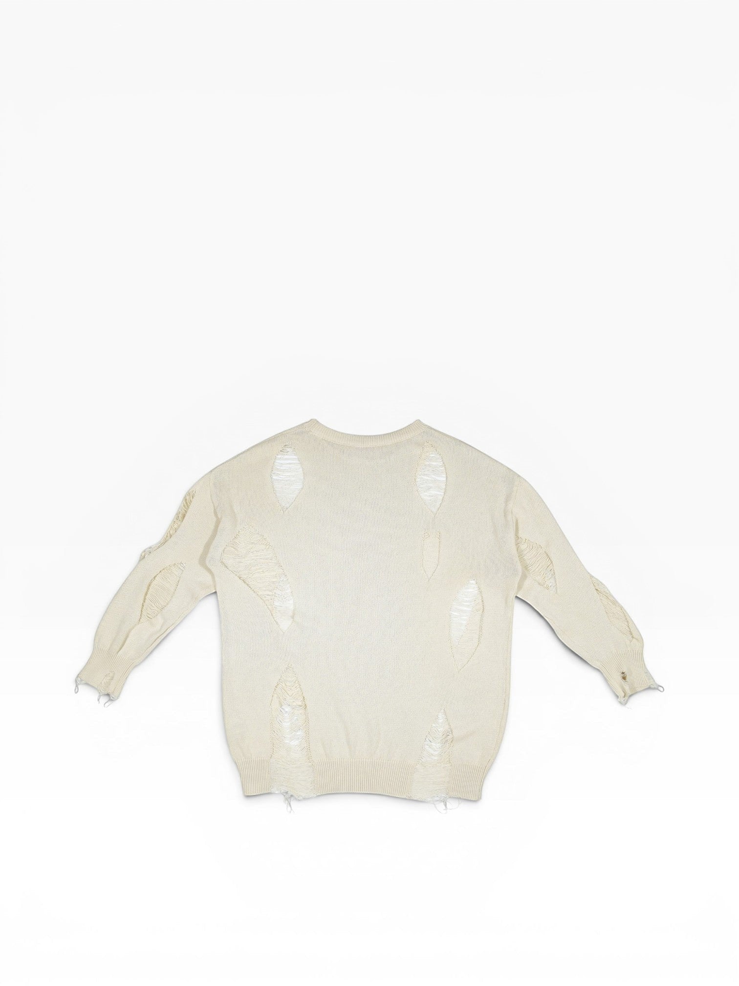 BubiniSegreti Oversized-Strickpullover in Creme mit Distressed-Look, Rundhalsausschnitt und modischen Rissen.