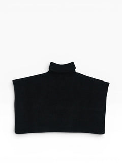 BubiniSegreti schwarzer Strickpullover mit Rollkragen und verkürzter Silhouette aus weichem Strickmaterial
