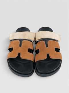 BubiniSegreti Damen Pantoletten aus Veloursleder in Cognac und Beige mit schwarzem ergonomischem Fußbett