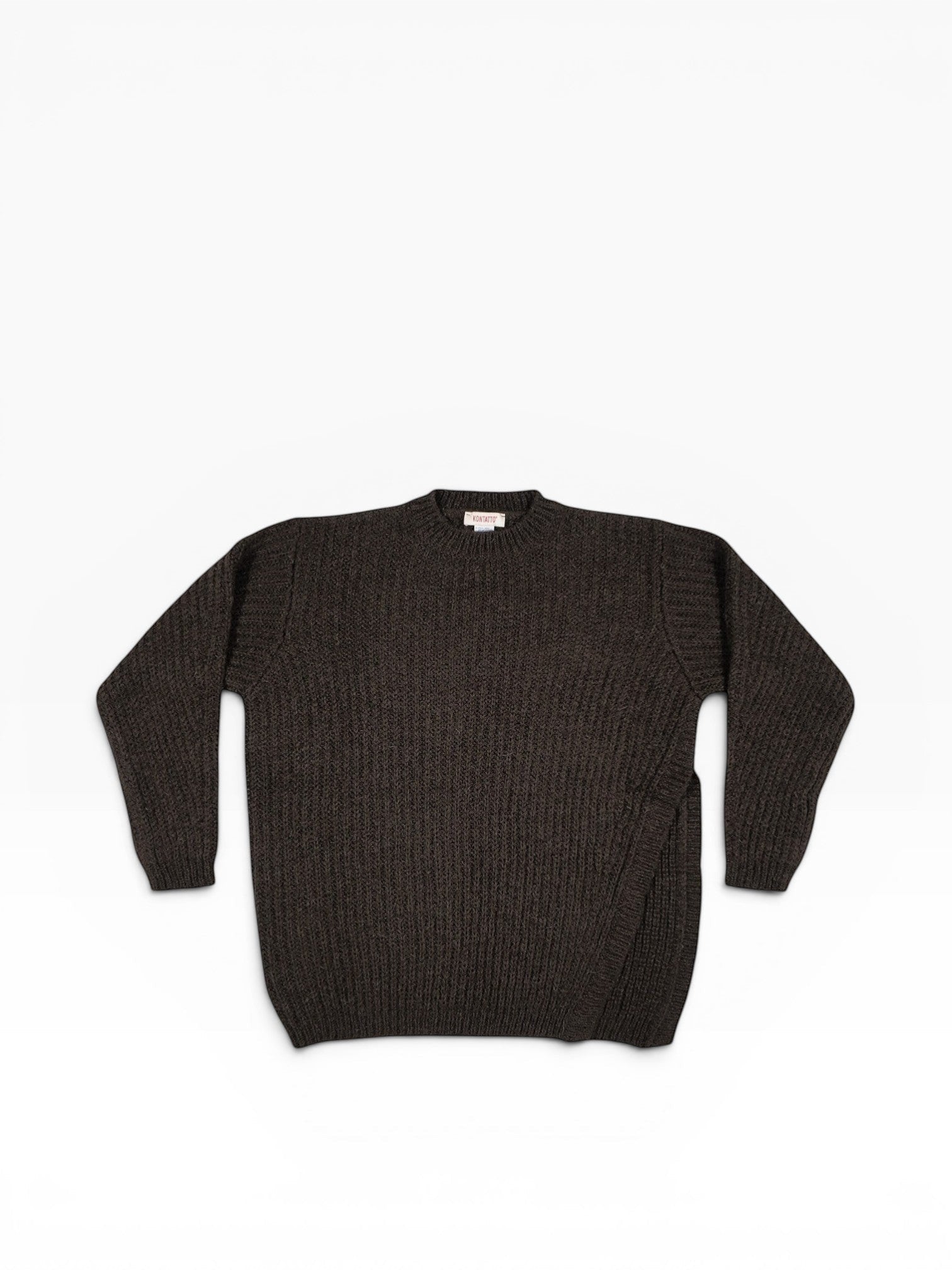 BubiniSegreti Grobstrickpullover in Anthrazit mit Rundhalsausschnitt und asymmetrischem Saum aus weichem Strickmaterial